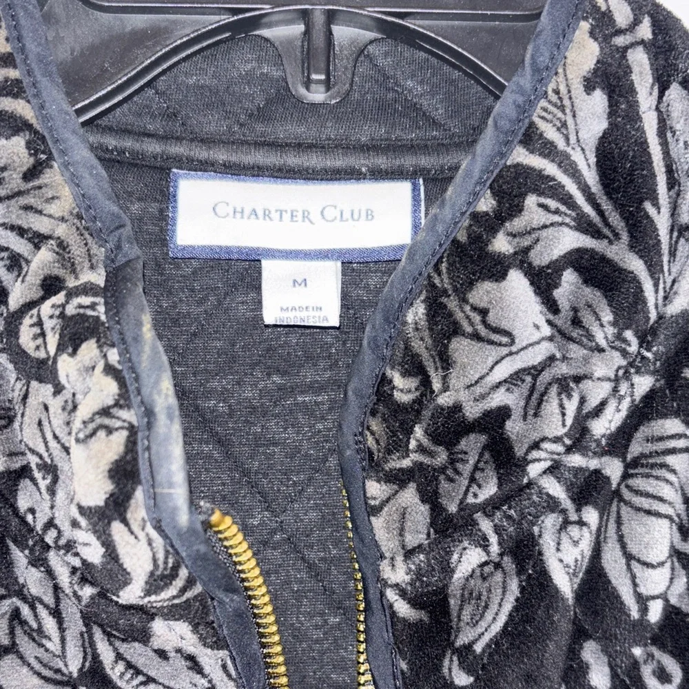 Charter Club Black and Gray Floral Women's Vest - Picture 4 of 10